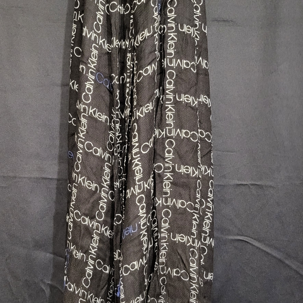 Calvin Klein Womens Long Rectangular Scarf - NWT